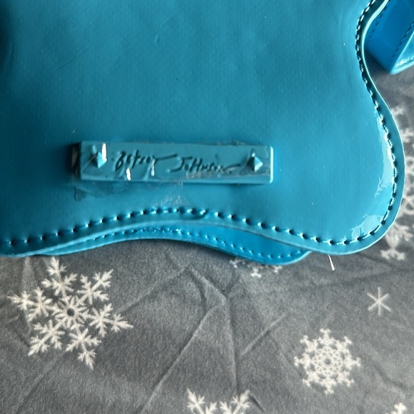 Betsey Johnson Gummy blue Bear Crossbody Purse - Picture 5 of 7